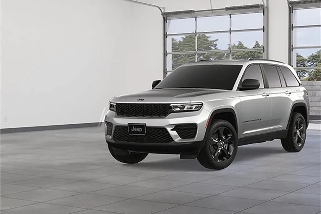 2025 Jeep Grand Cherokee Altitude photo 1