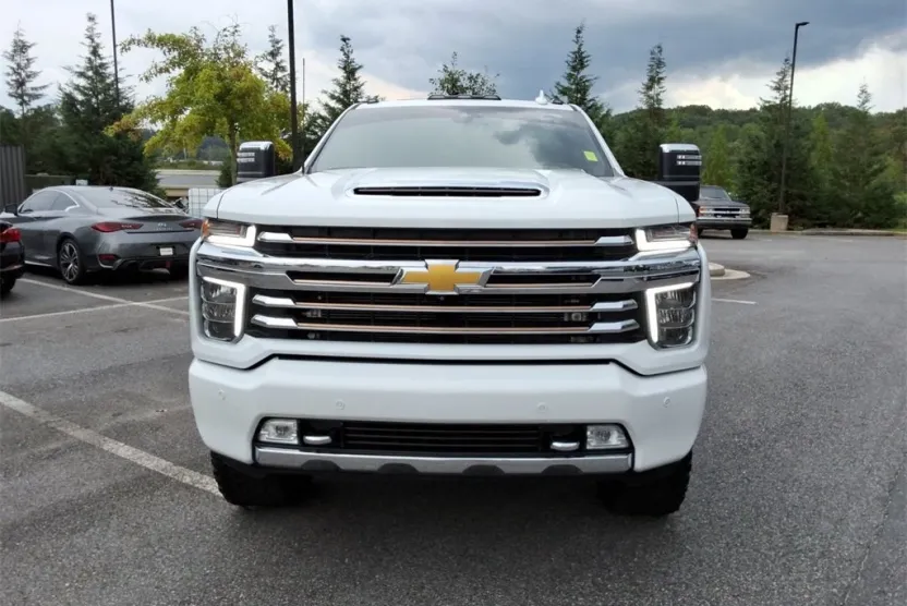 2021 Chevrolet Silverado 2500HD High Country photo 1