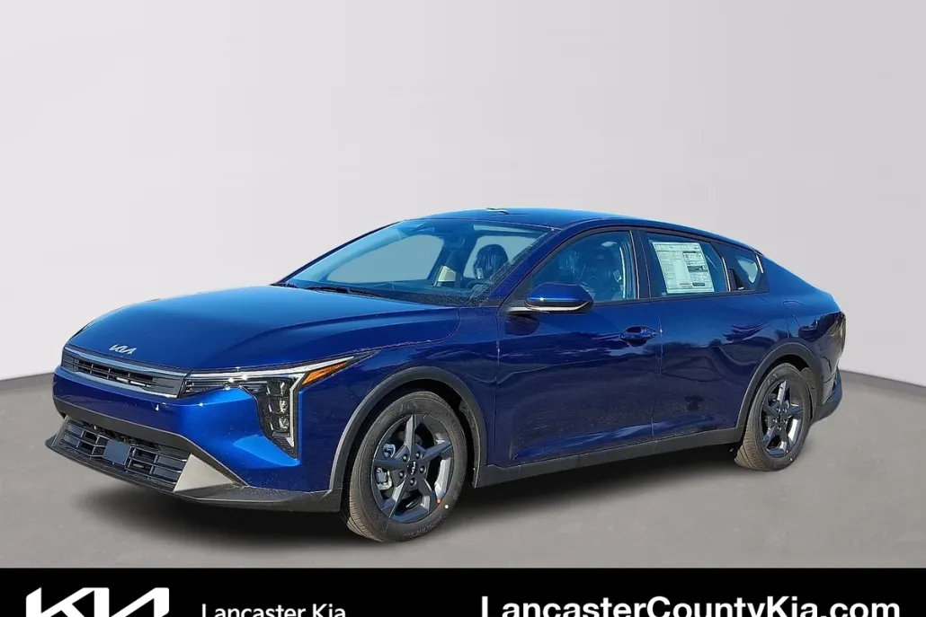 2025 Kia K4 LX photo 1