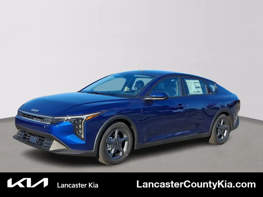 2025 Kia K4 LX photo 1