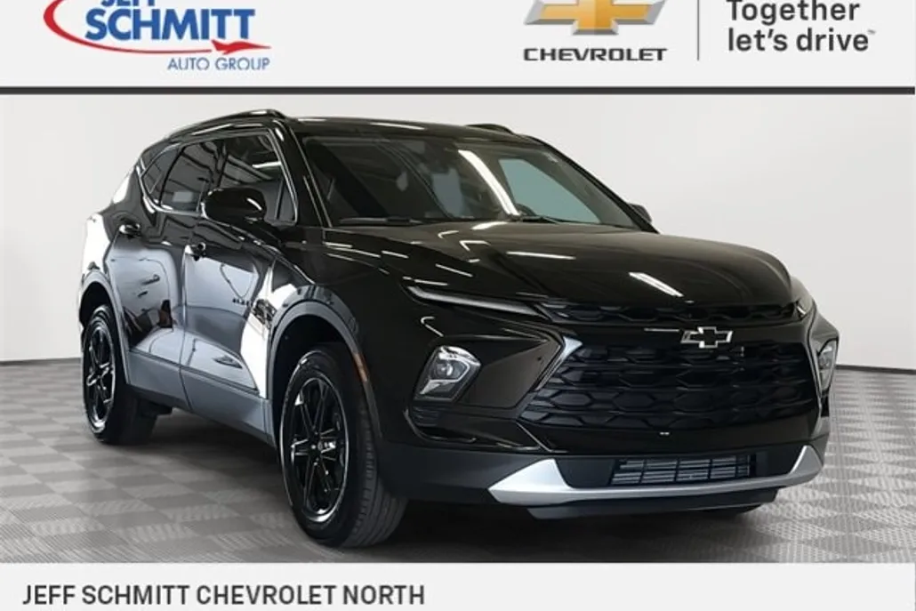 2025 Chevrolet Blazer 2LT photo 1