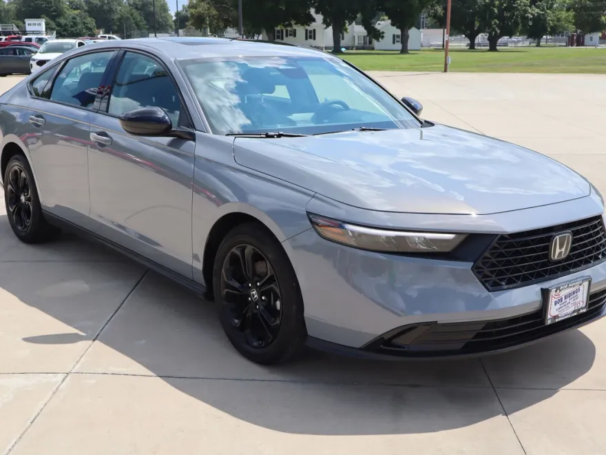2025 Honda Accord SE photo 1