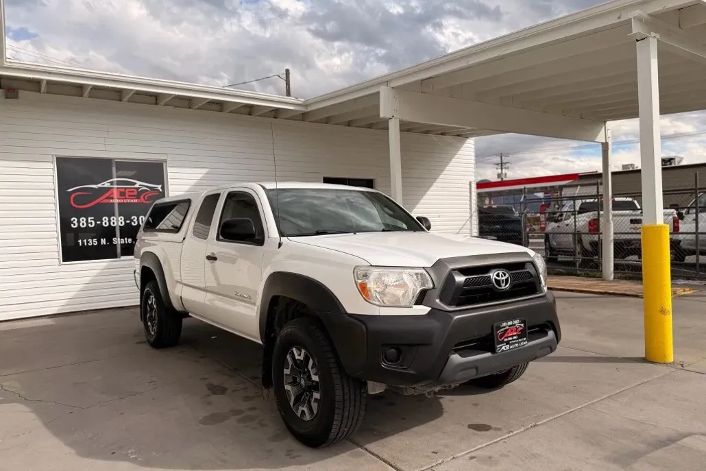 2014 Toyota Tacoma Access Cab photo 1