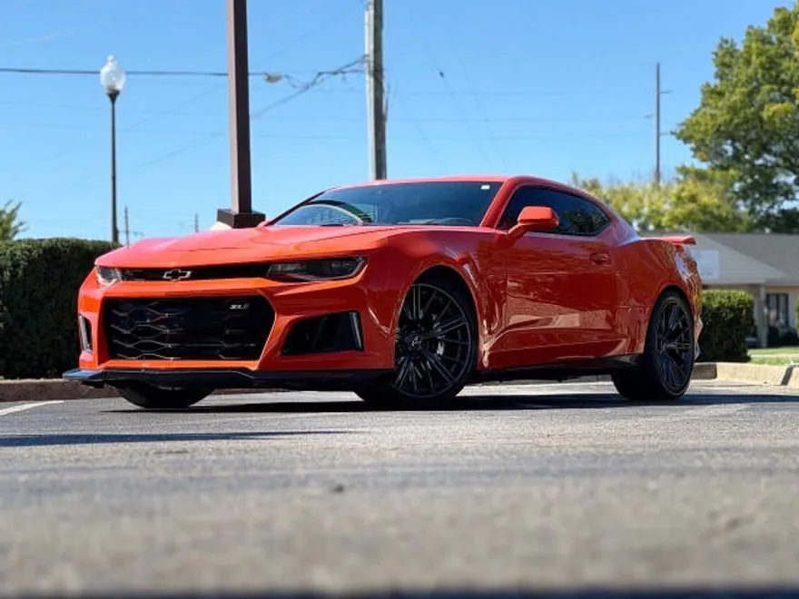 2021 Chevrolet Camaro ZL1 Coupe photo 1