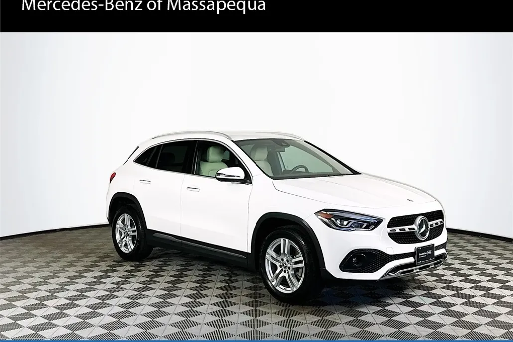 2022 Mercedes Benz GLA 250 4MATIC photo 1