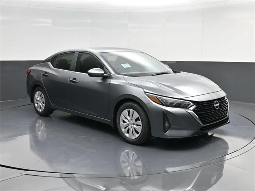 2025 Nissan Sentra S photo 1
