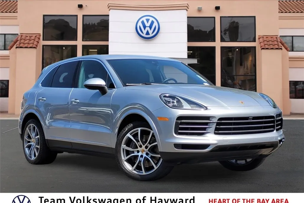 2021 Porsche Cayenne Base photo 1