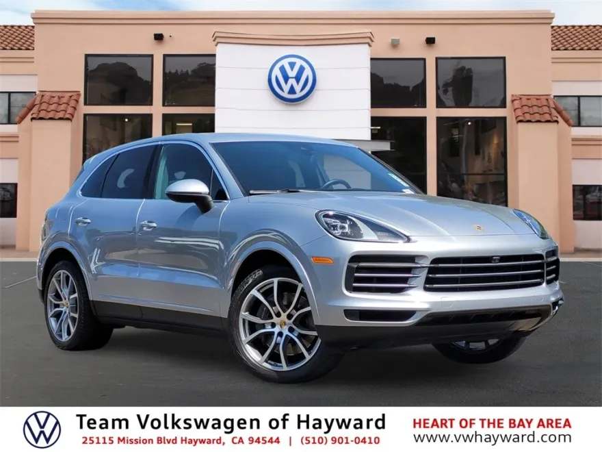 2021 Porsche Cayenne Base photo 1