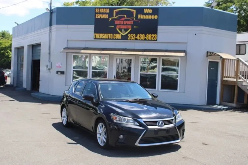 2014 Lexus CT 200h photo 1