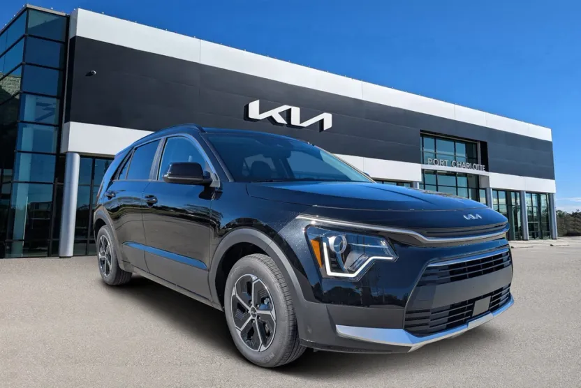 2025 Kia Niro Plug-In Hybrid EX photo 1