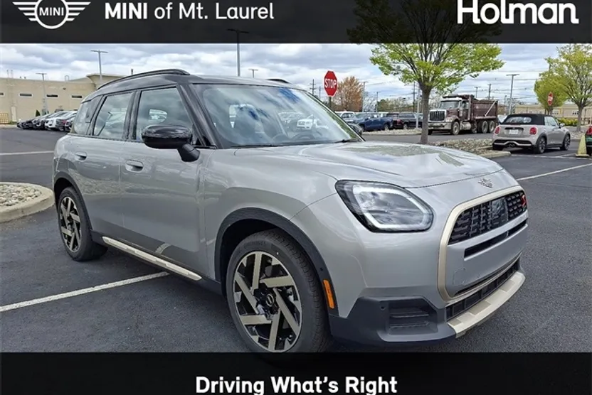 2025 Mini Countryman S ALL4 photo 1