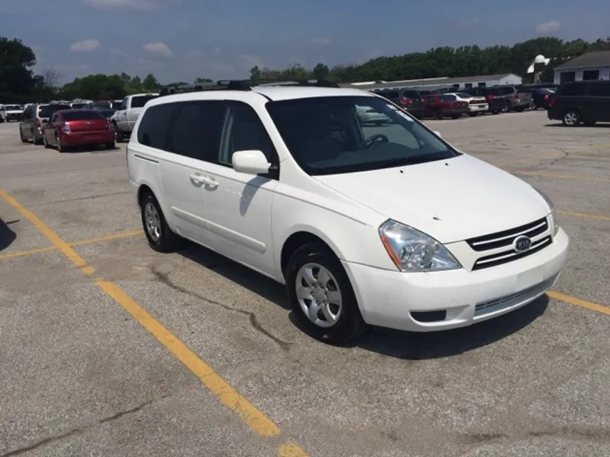 2007 Kia Sedona EX photo 1