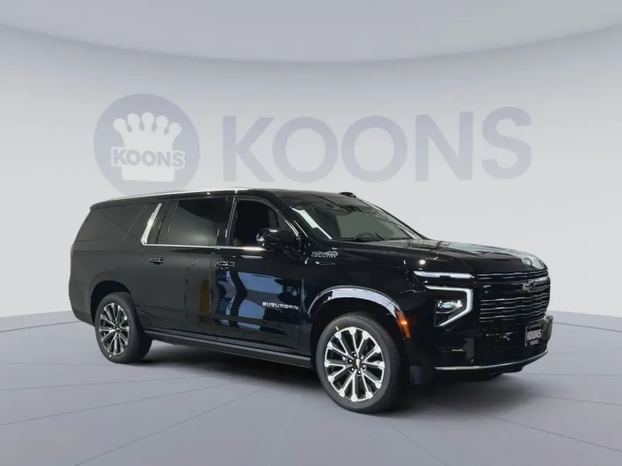 2025 Chevrolet Suburban High Country photo 1