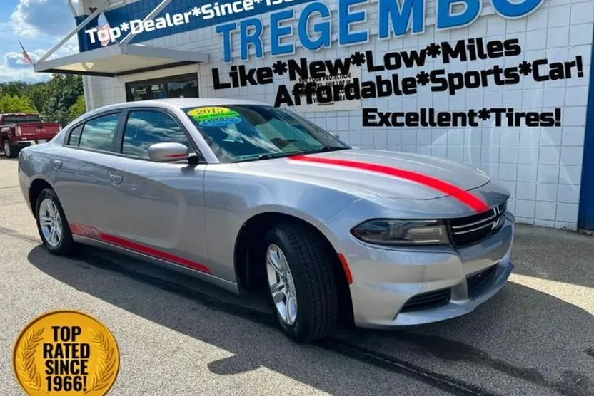 2015 Dodge Charger SE photo 1