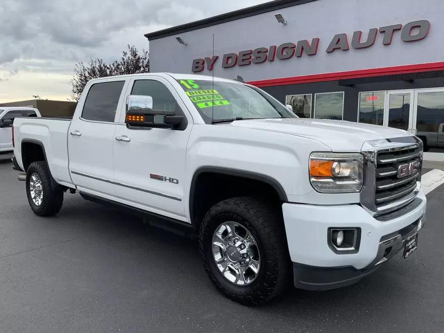 2015 Gmc Sierra SLT photo 1