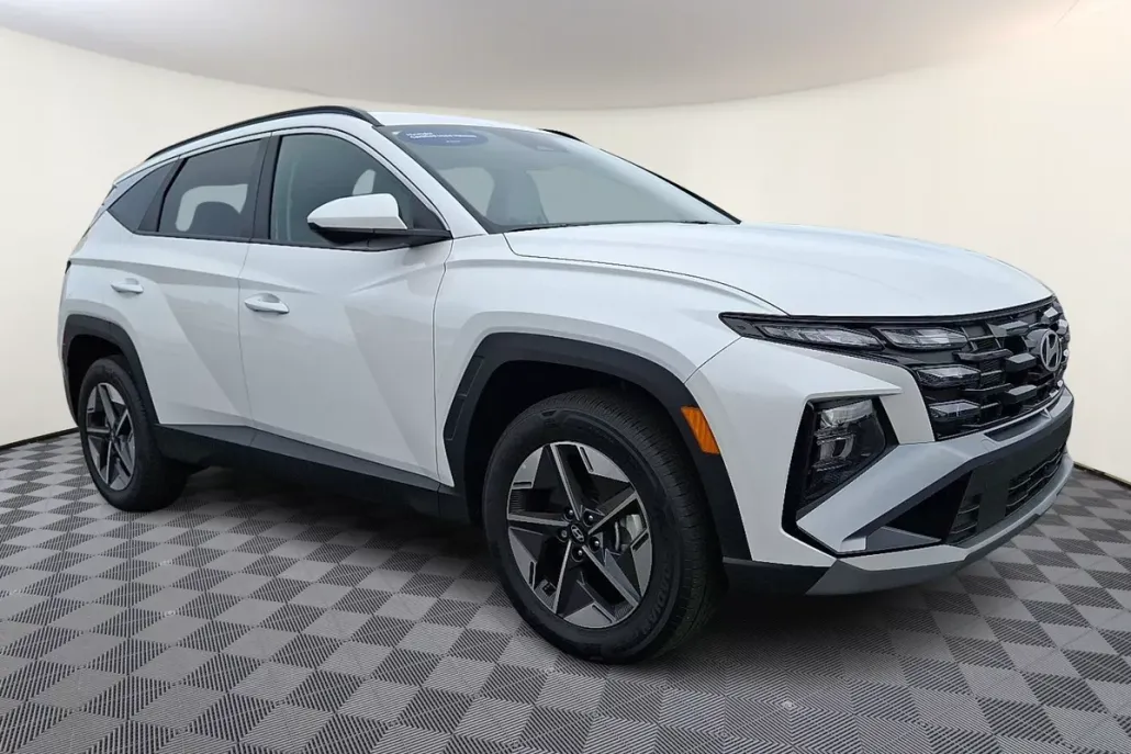 2025 Hyundai Tucson SEL photo 1