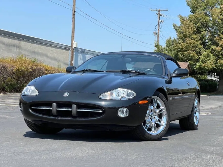 2001 Jaguar XK 8 Convertible photo 1