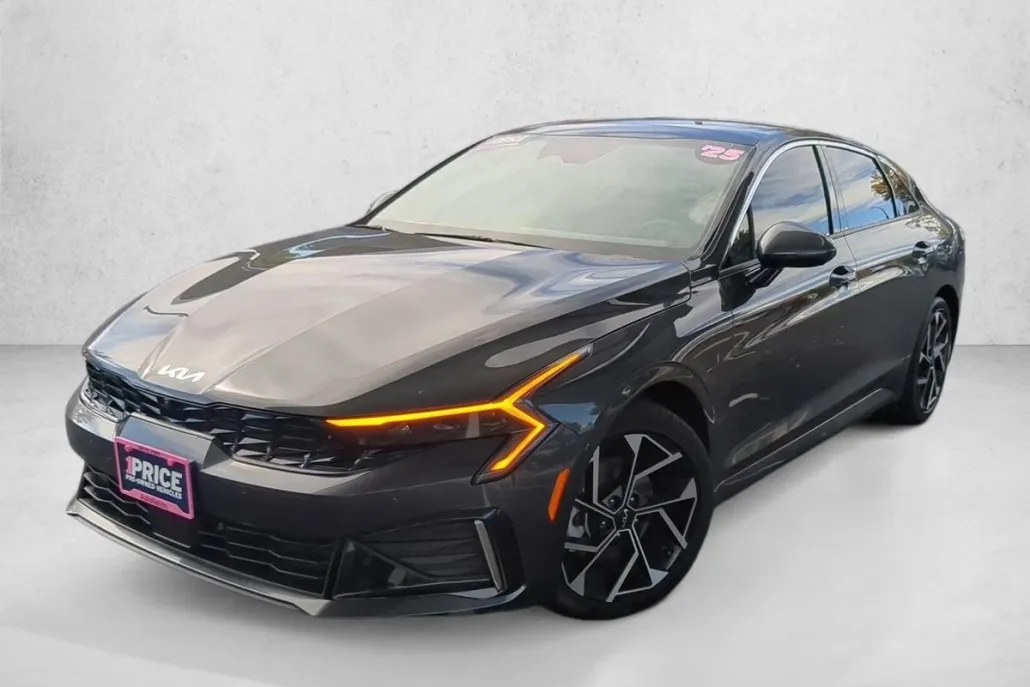 2025 Kia K5 EX photo 1