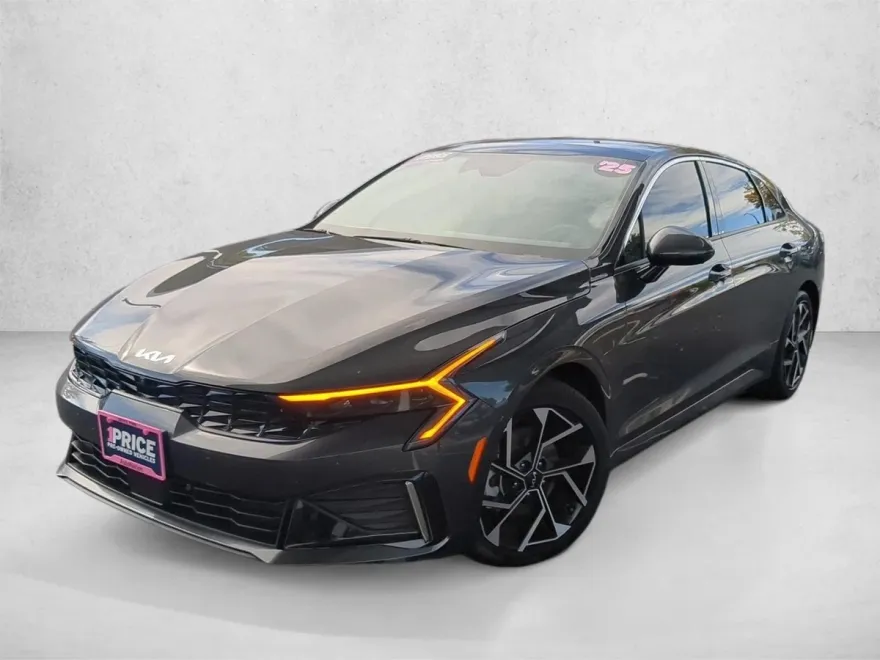 2025 Kia K5 EX photo 1