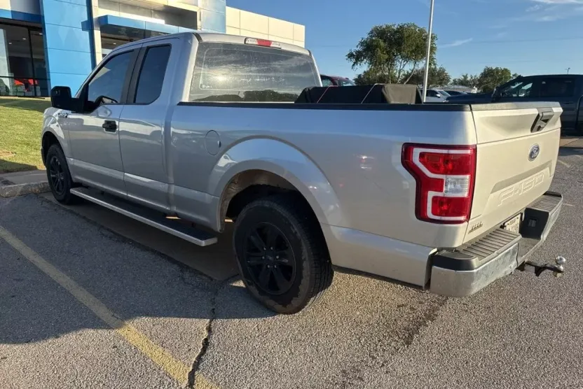 2019 Ford F-150 XL photo 1