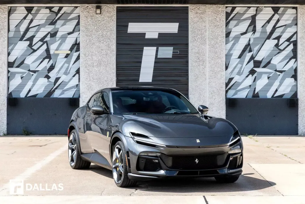 2025 Ferrari Purosangue photo 1