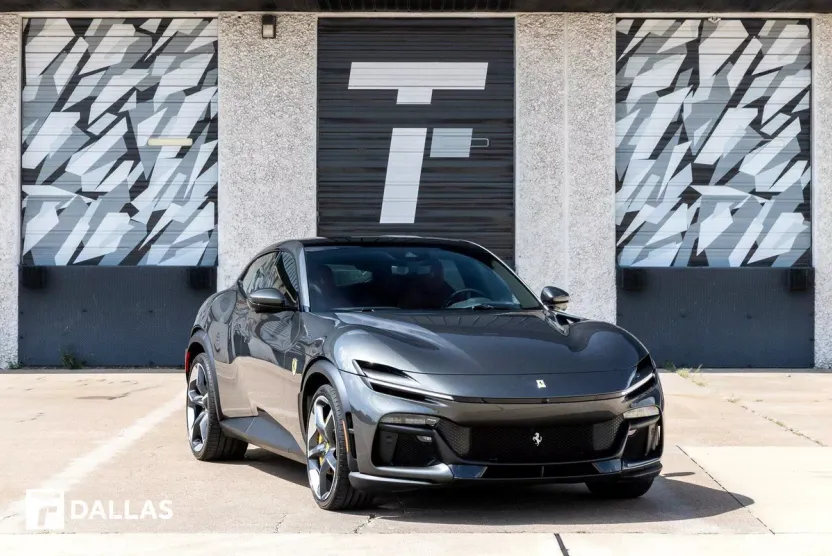 2025 Ferrari Purosangue photo 1