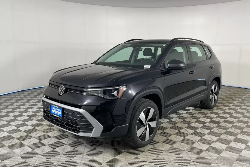 2025 Volkswagen Taos S photo 1