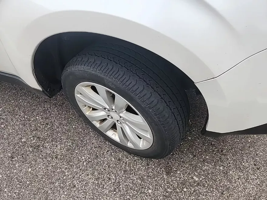 2011 Subaru Forester 2.5X Premium photo 1