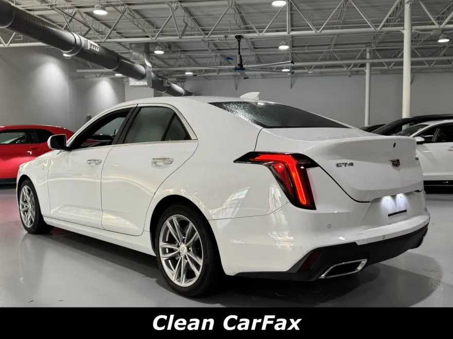 2023 Cadillac CT4 Luxury photo 1
