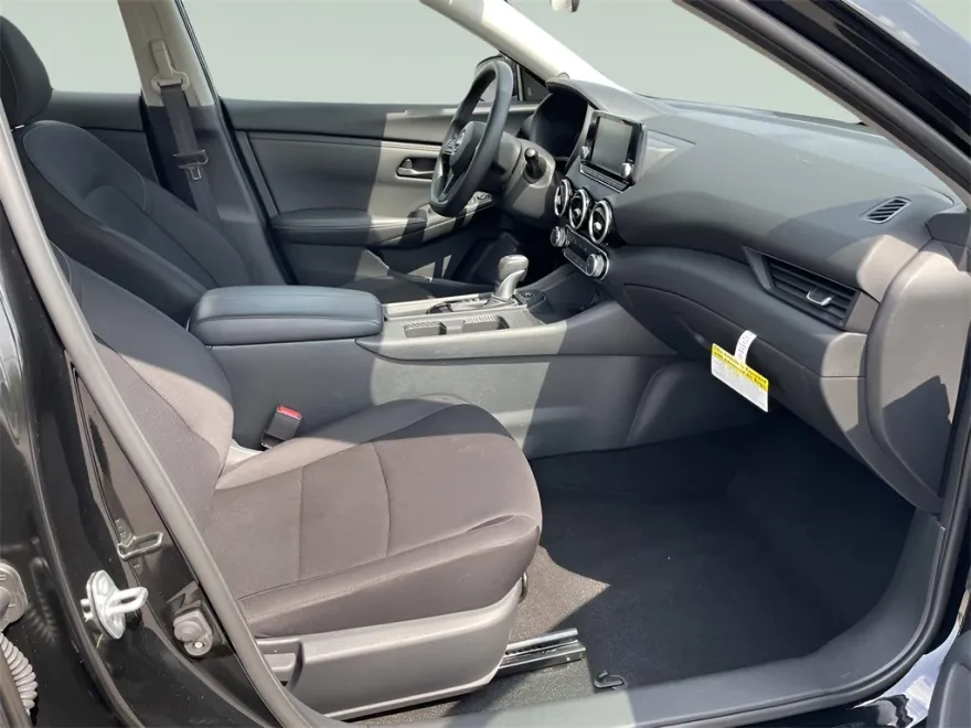 2025 Nissan Sentra S photo 1