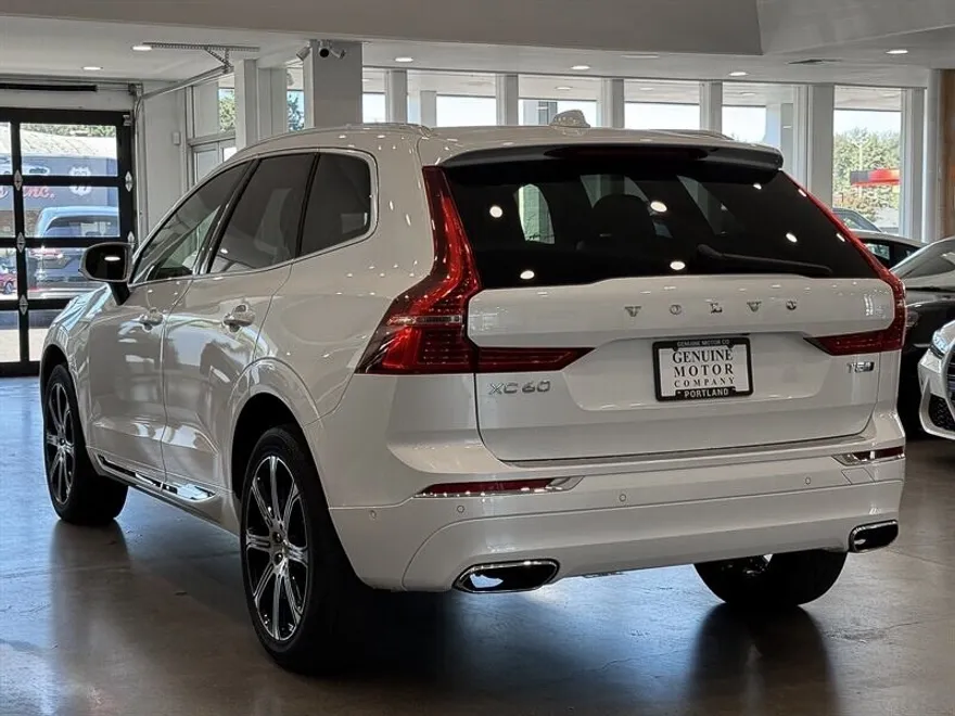 2019 Volvo XC60 T5 Inscription photo 1