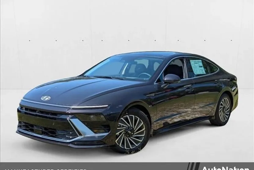 2024 Hyundai Sonata Hybrid Limited photo 1