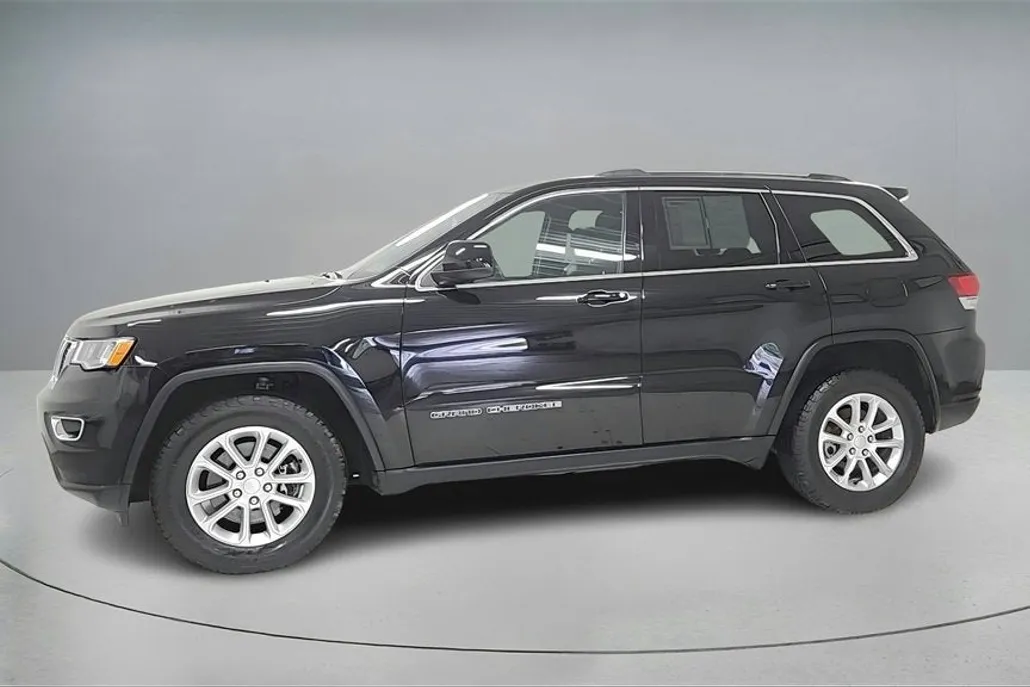 2021 Jeep Grand Cherokee Laredo E photo 1