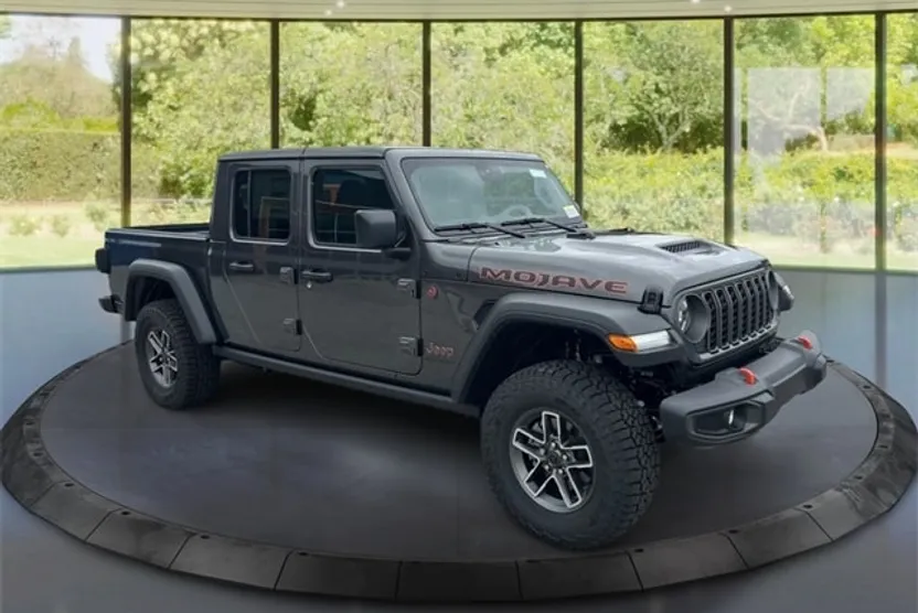 2025 Jeep Gladiator Mojave photo 1