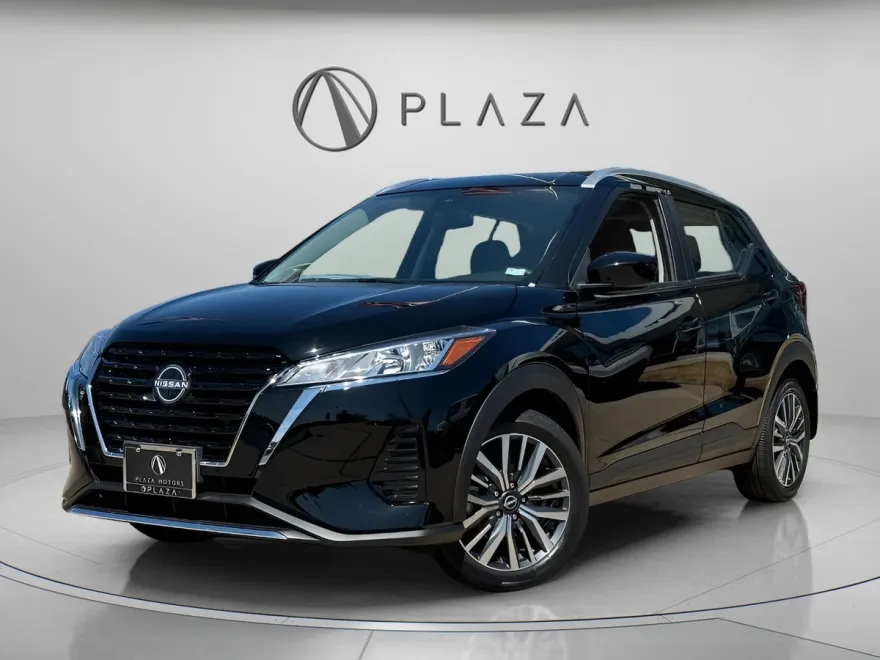 2024 Nissan Kicks SV photo 1