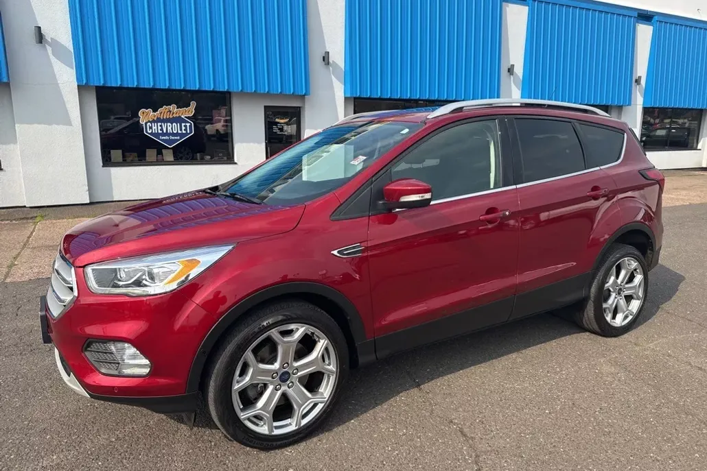 2019 Ford Escape Titanium photo 1