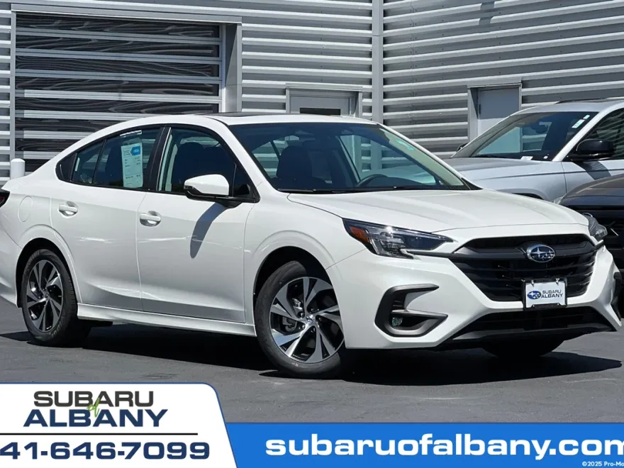 2025 Subaru Legacy Premium photo 1