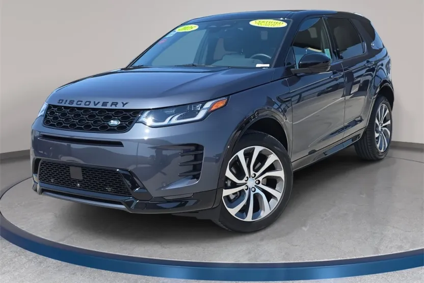 2025 Land Rover Discovery Sport SE photo 1