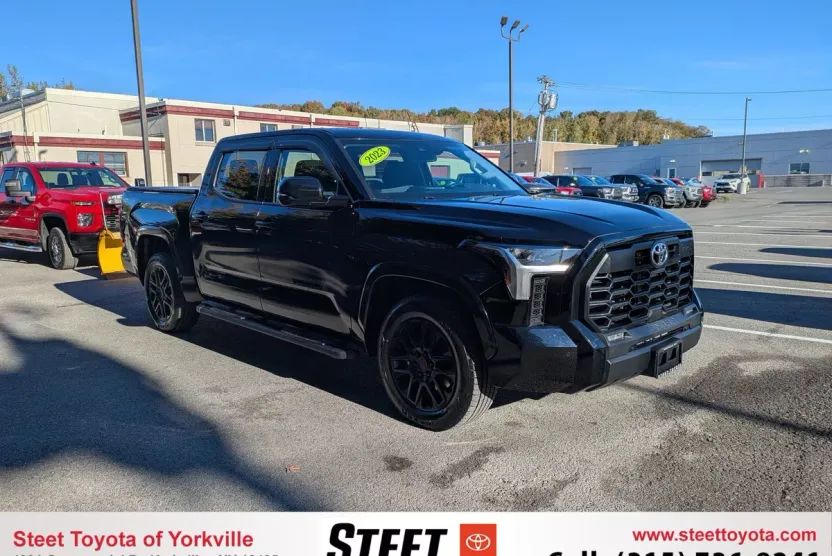 2023 Toyota Tundra SR5 TRD photo 1