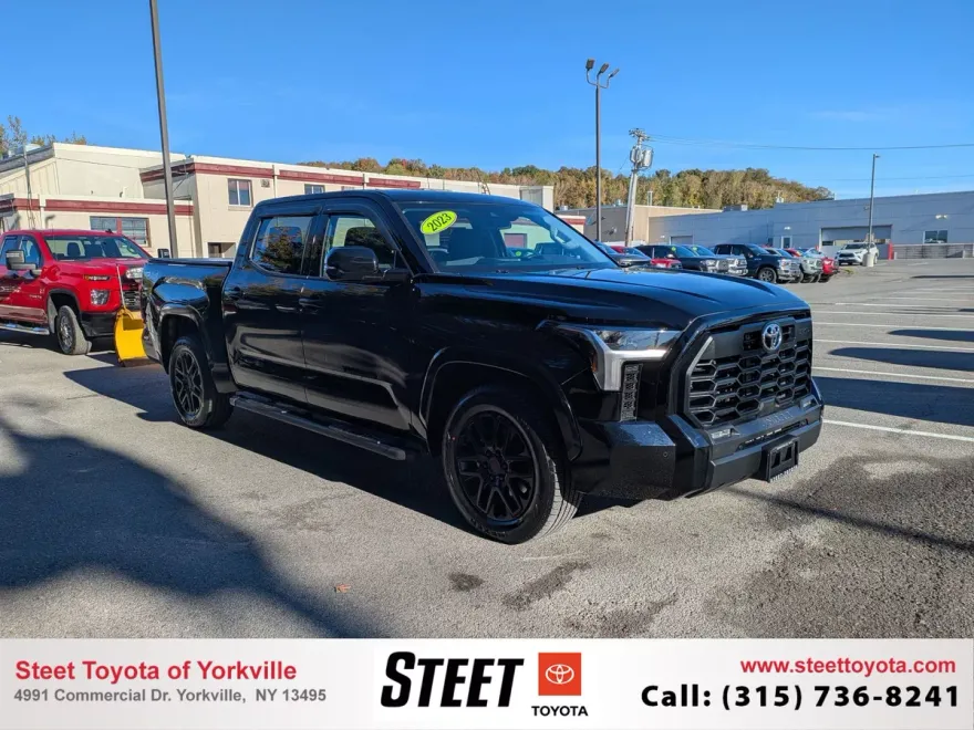 2023 Toyota Tundra SR5 TRD photo 1
