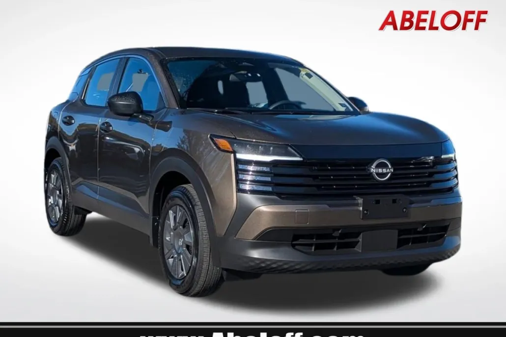 2025 Nissan Kicks S photo 1