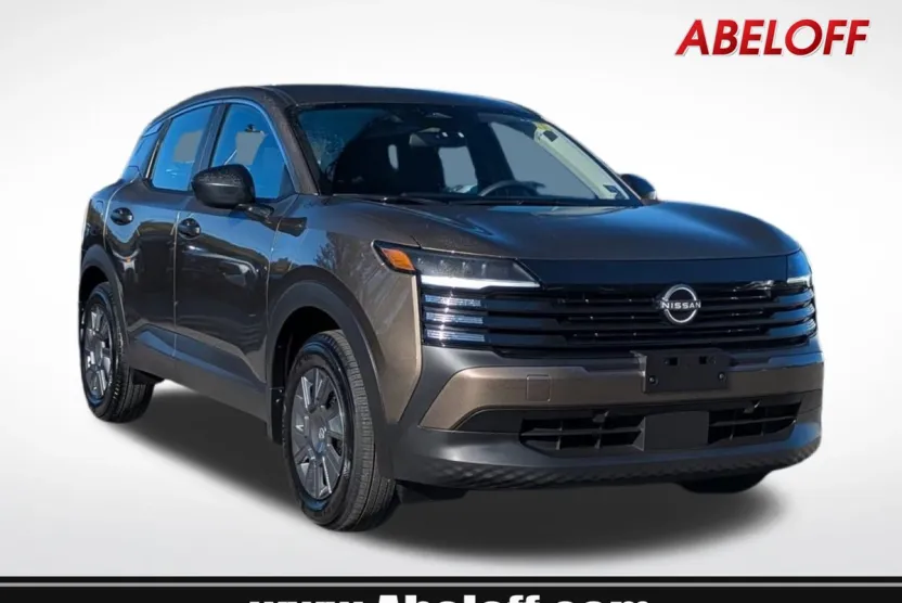 2025 Nissan Kicks S photo 1