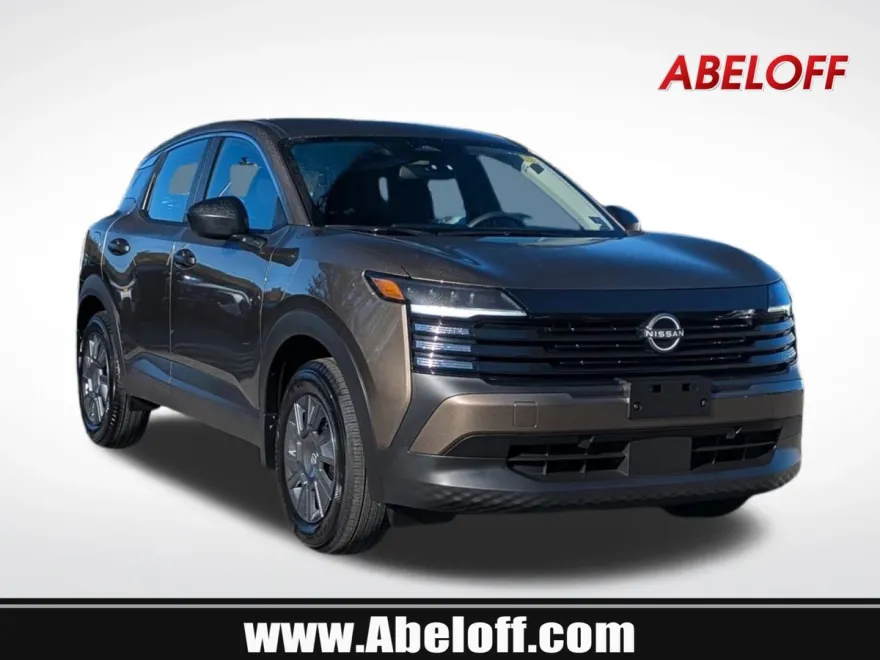 2025 Nissan Kicks S photo 1