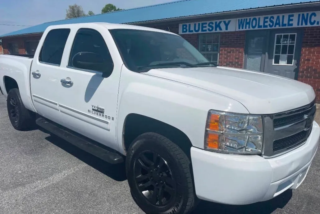 2007 Chevrolet Silverado 1500 LS photo 1