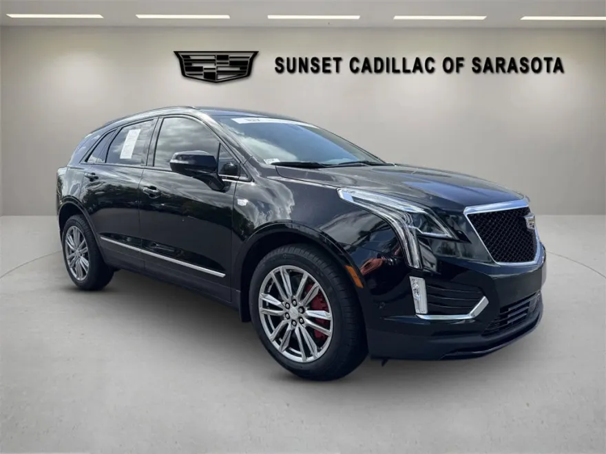 2025 Cadillac XT5 Sport photo 1