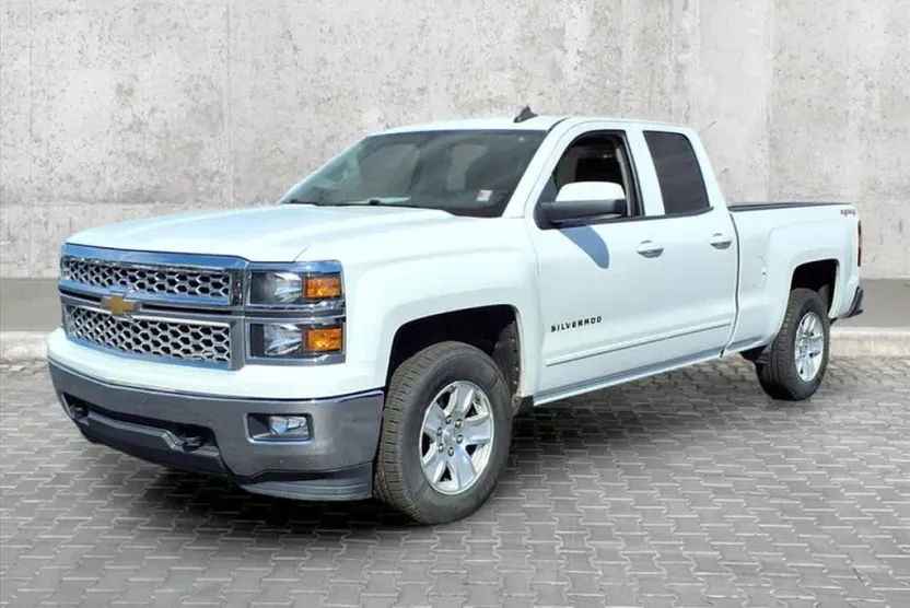 2015 Chevrolet Silverado 1500 LT photo 1
