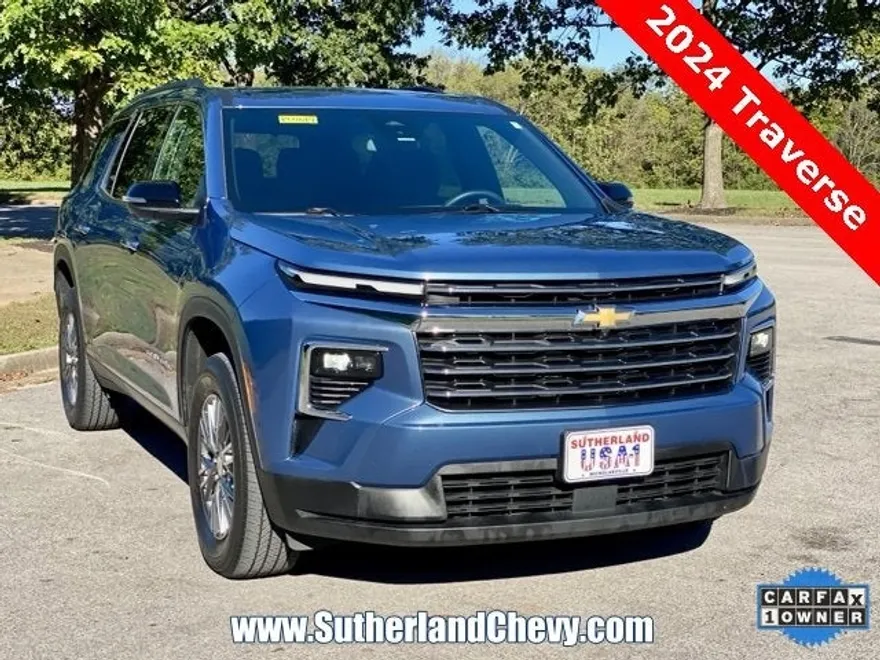 2024 Chevrolet Traverse photo 1