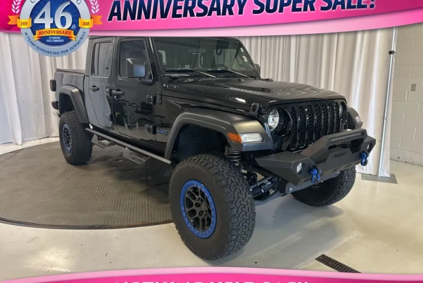 2021 Jeep Gladiator Sport photo 1