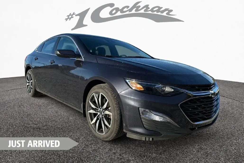 2022 Chevrolet Malibu RS photo 1
