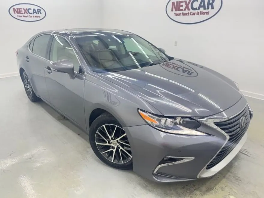 2016 Lexus ES 350 photo 1
